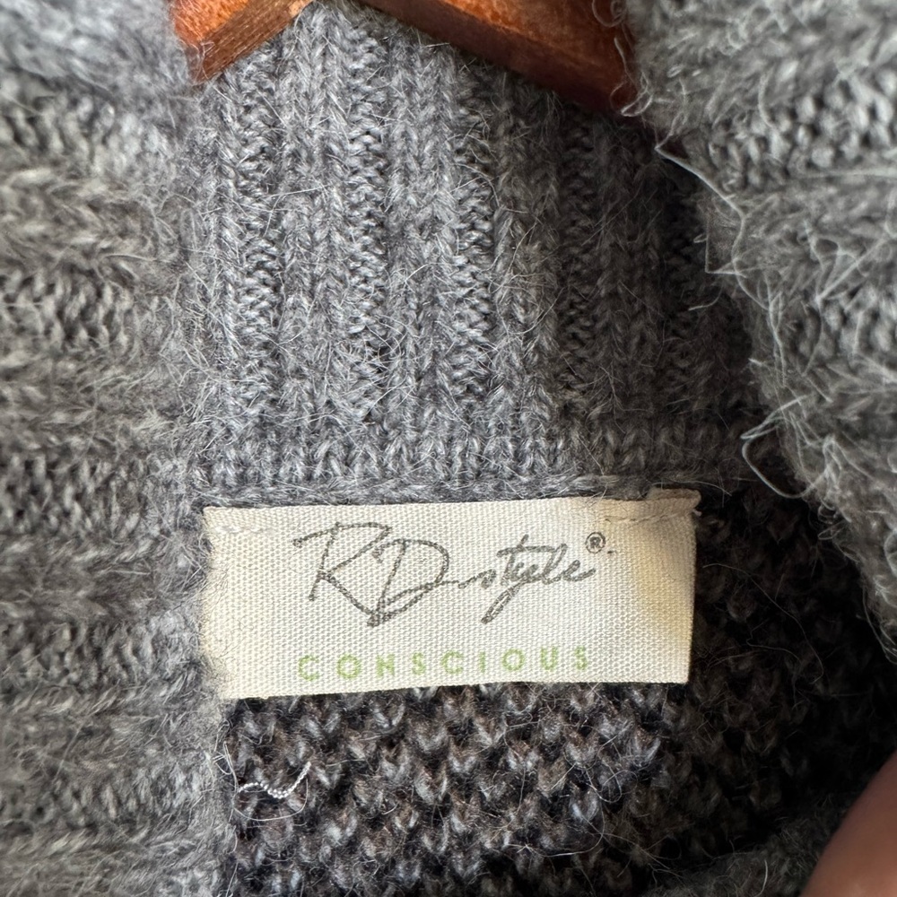 RD Style Plaid Turtleneck Sweater in Brown and Black - Picture 3 of 5